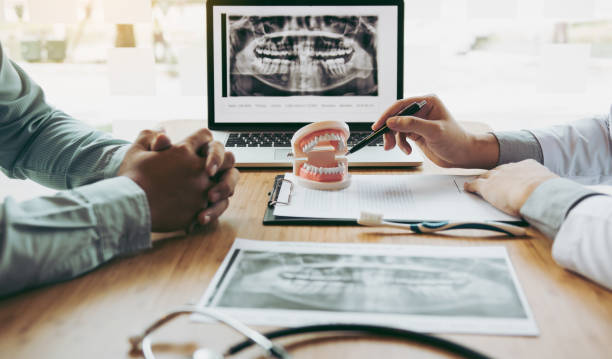 Best Emergency Denture Repair in Combes, TX